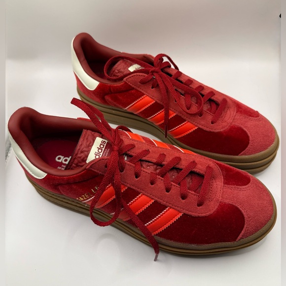 ADIDAS GAZELLE Bold Bright Red/Victory Red Velvet sneakers, Women’s 9.5, NEW! - Picture 12 of 14